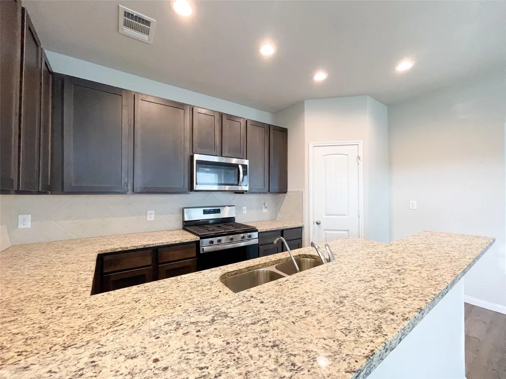 6515 James Michael Drive Rosharon, TX 77583