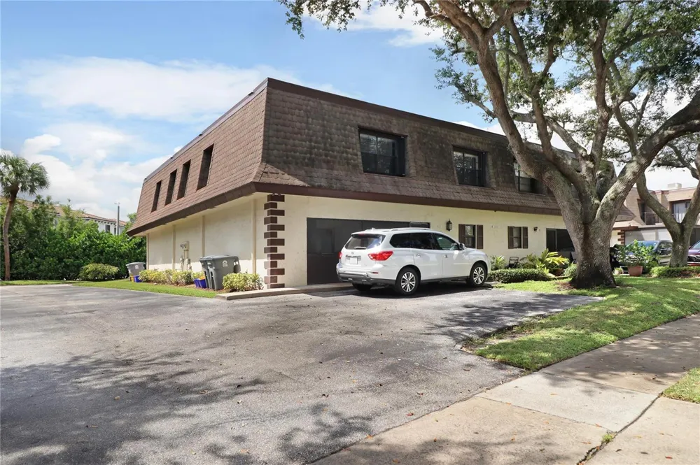 9390 SW 61ST WAY #D Boca Raton, FL 33428