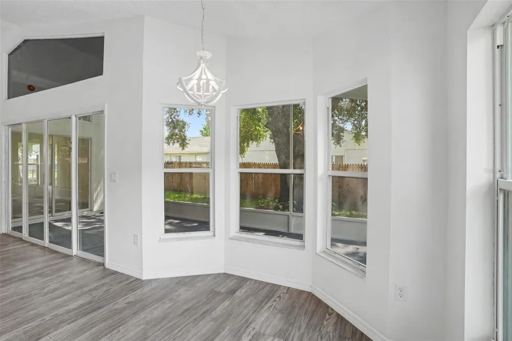 419 SAINT ANNS DRIVE Winter Haven, FL 33884