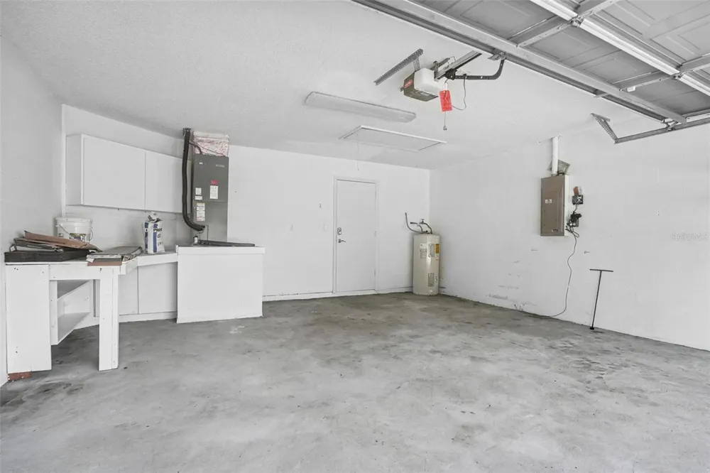 419 SAINT ANNS DRIVE Winter Haven, FL 33884