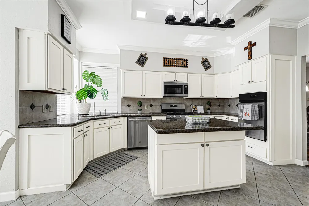 1913 Dublin Drive Deer Park, TX 77536