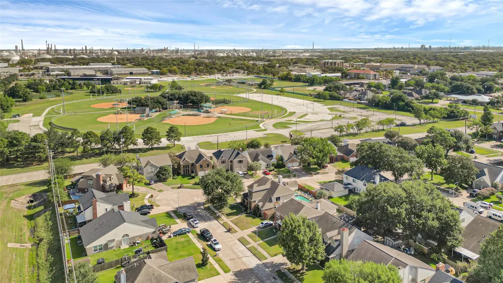 1913 Dublin Drive Deer Park, TX 77536