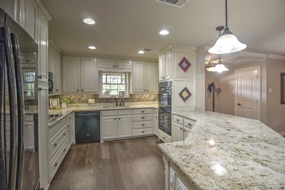 112 Sequoya Drive Lake Kiowa, TX 76240