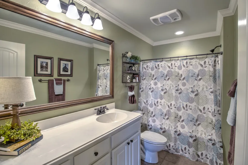 112 Sequoya Drive Lake Kiowa, TX 76240