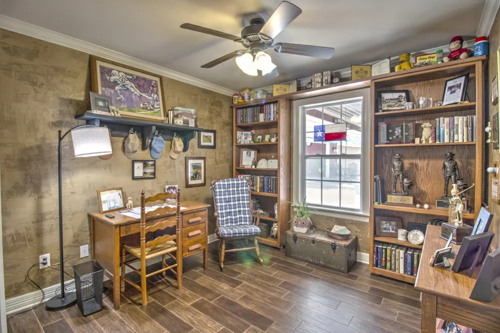 112 Sequoya Drive Lake Kiowa, TX 76240