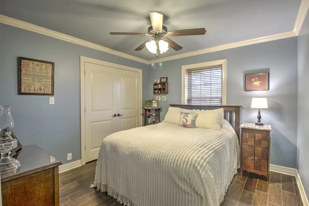 112 Sequoya Drive Lake Kiowa, TX 76240