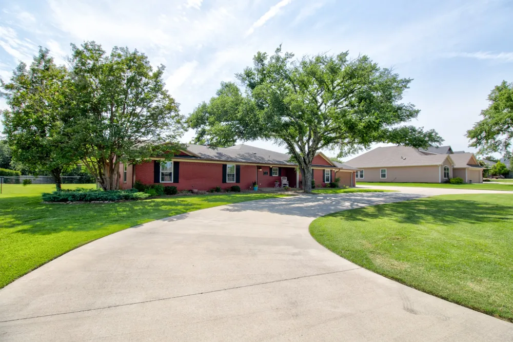 112 Sequoya Drive Lake Kiowa, TX 76240