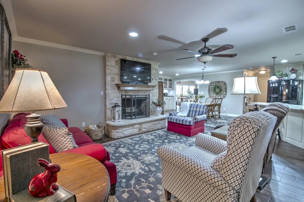 112 Sequoya Drive Lake Kiowa, TX 76240
