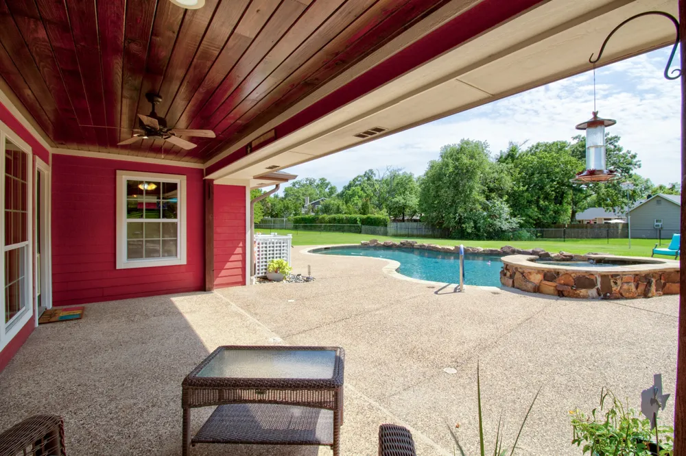 112 Sequoya Drive Lake Kiowa, TX 76240