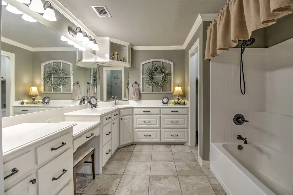 112 Sequoya Drive Lake Kiowa, TX 76240