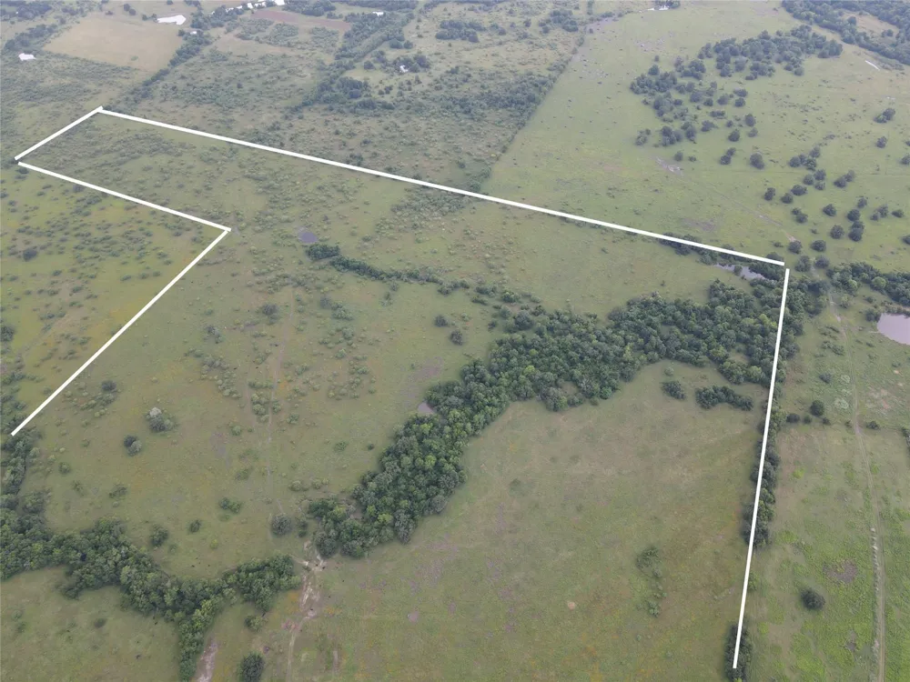 5784 County Road 123 Iola, TX 77861