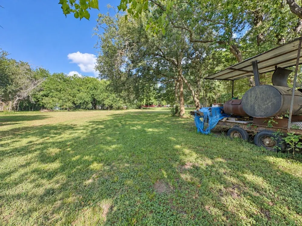 4407 Hiram Brandon Drive Bay City, TX 77414