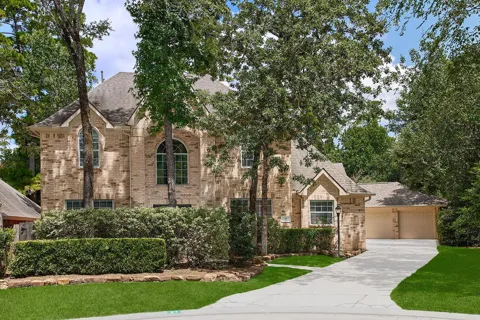 27 Bluff Creek Place