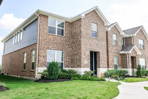 2754 Mariposa Creek Drive