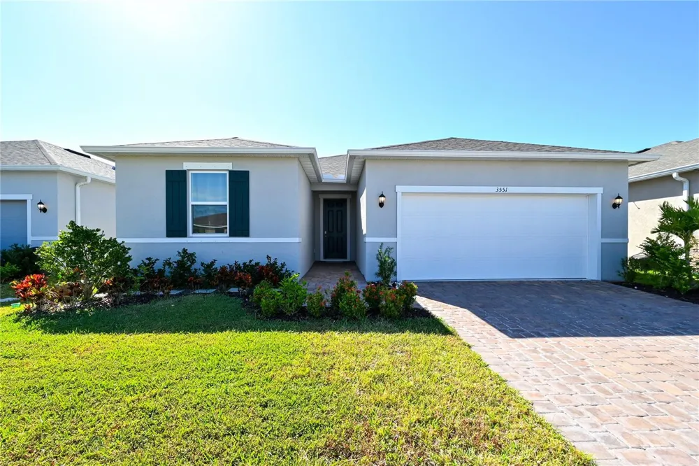 3551 74TH AVENUE CIRCLE E Sarasota, FL 34243