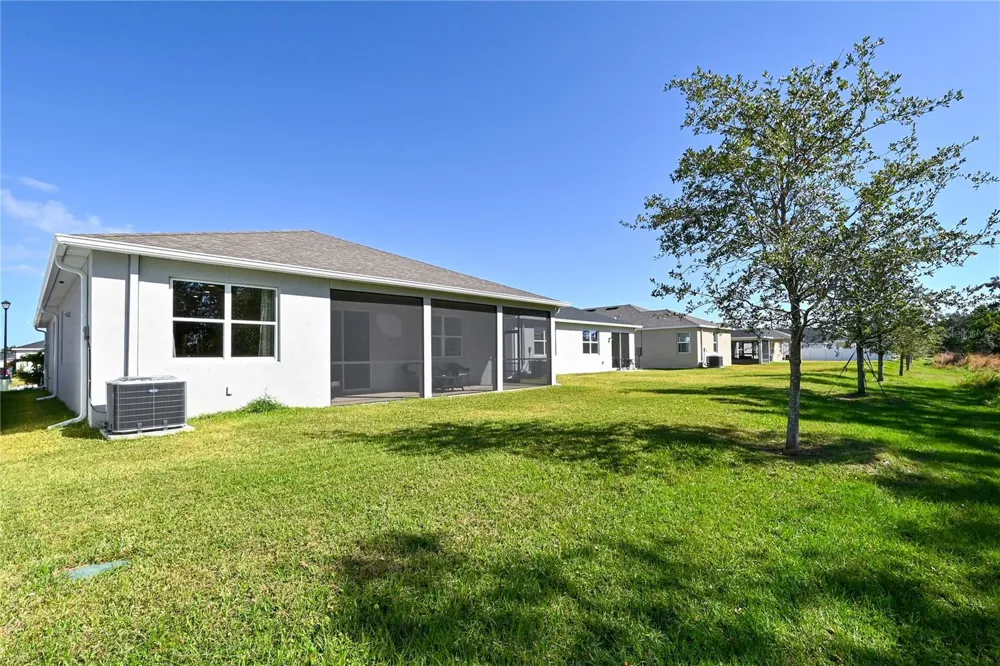 3551 74TH AVENUE CIRCLE E Sarasota, FL 34243