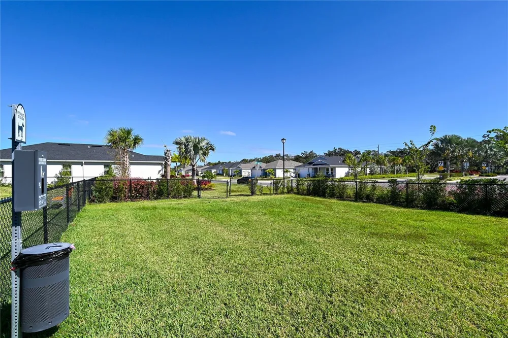 3551 74TH AVENUE CIRCLE E Sarasota, FL 34243