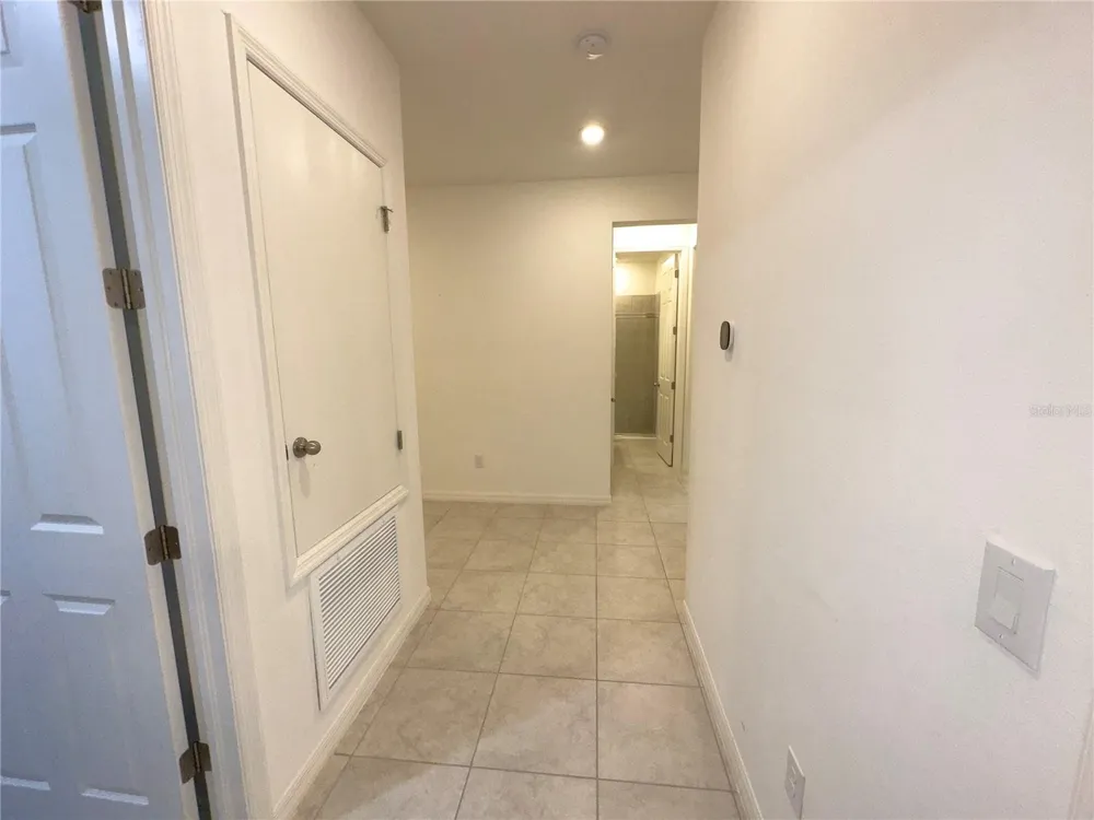 3551 74TH AVENUE CIRCLE E Sarasota, FL 34243