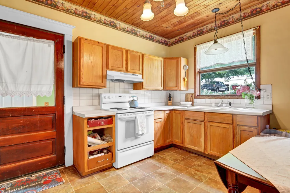 692 School Drive Zumbro Falls, MN 55991