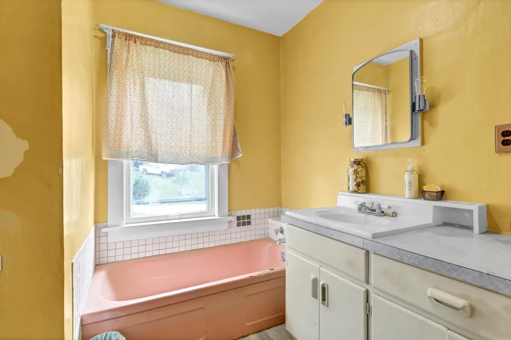 692 School Drive Zumbro Falls, MN 55991