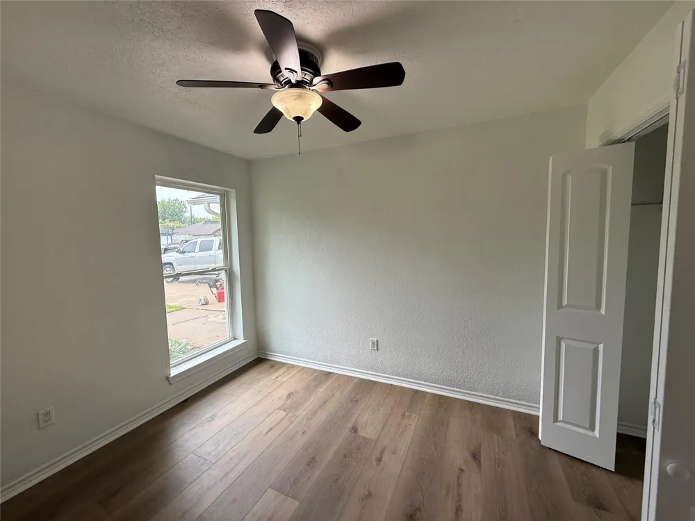 1100 Heron Drive Seabrook, TX 77586