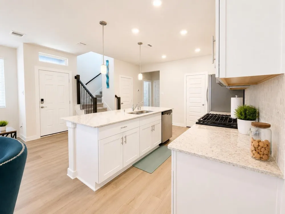624 Pelican Drive Kemah, TX 77565