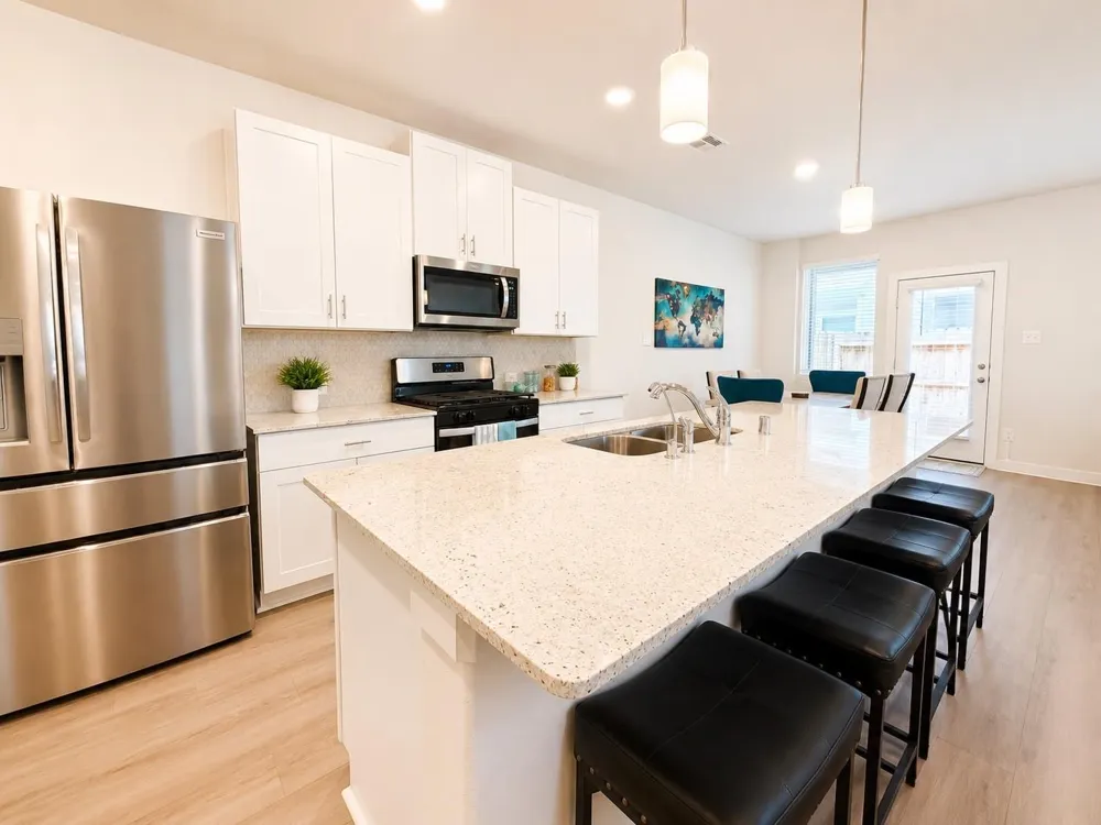 624 Pelican Drive Kemah, TX 77565