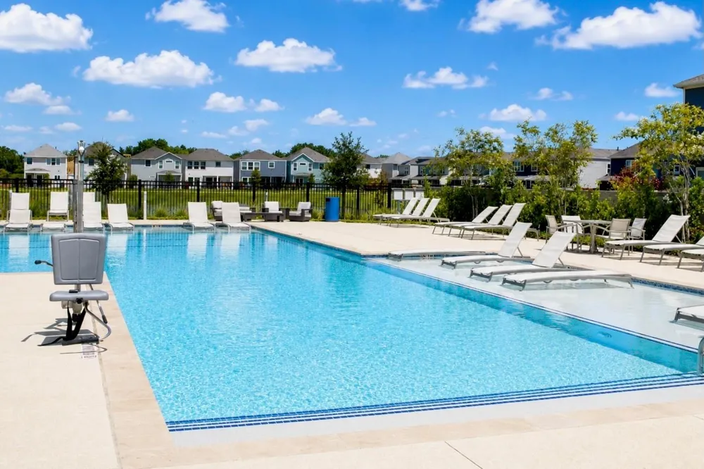 624 Pelican Drive Kemah, TX 77565