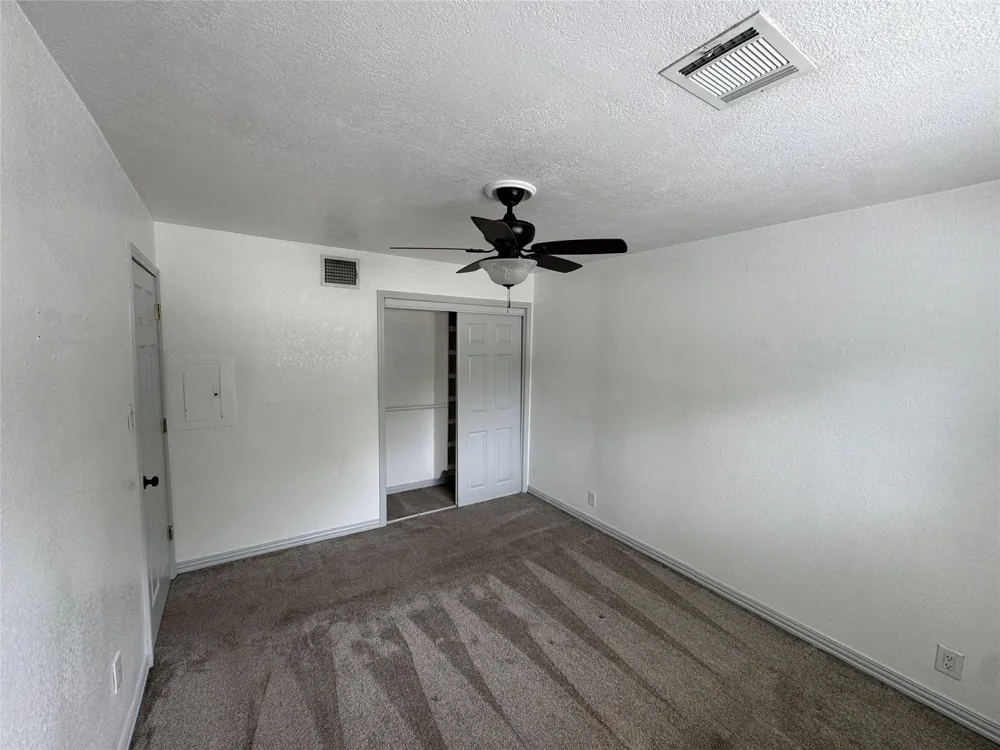 12500 Melville #B217 Montgomery, TX 77356
