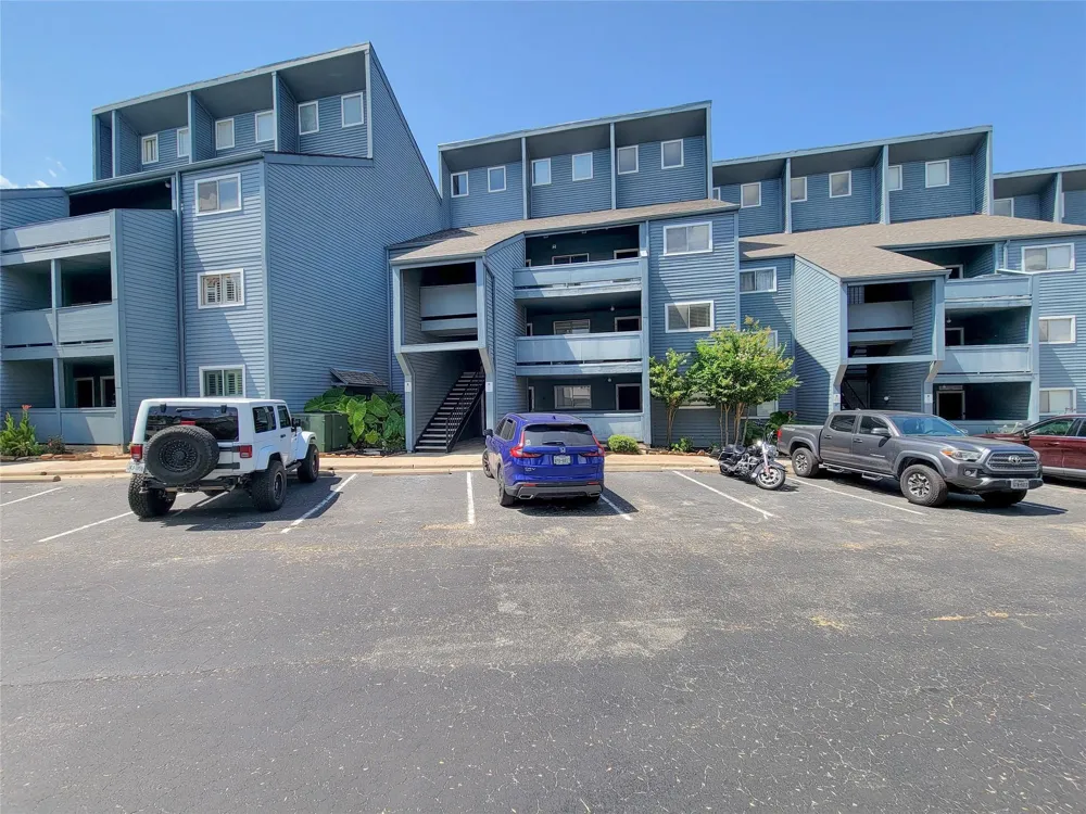 12500 Melville #B217 Montgomery, TX 77356