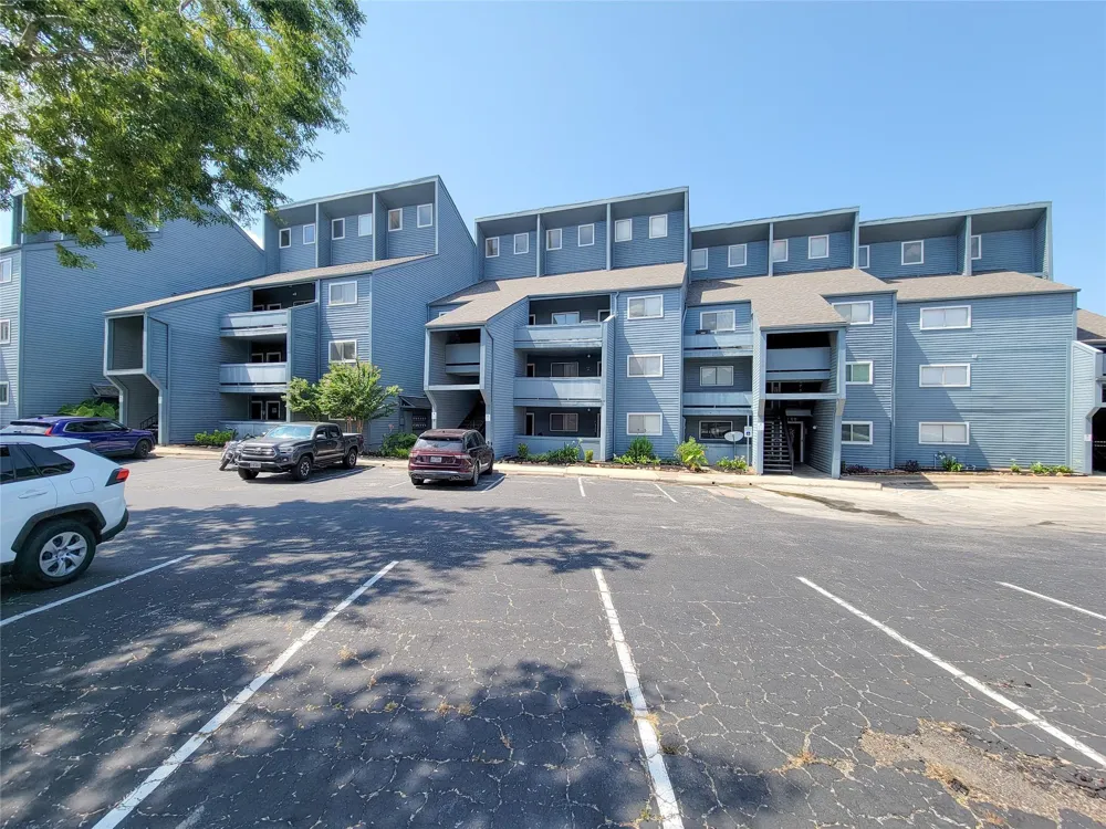 12500 Melville #B217 Montgomery, TX 77356