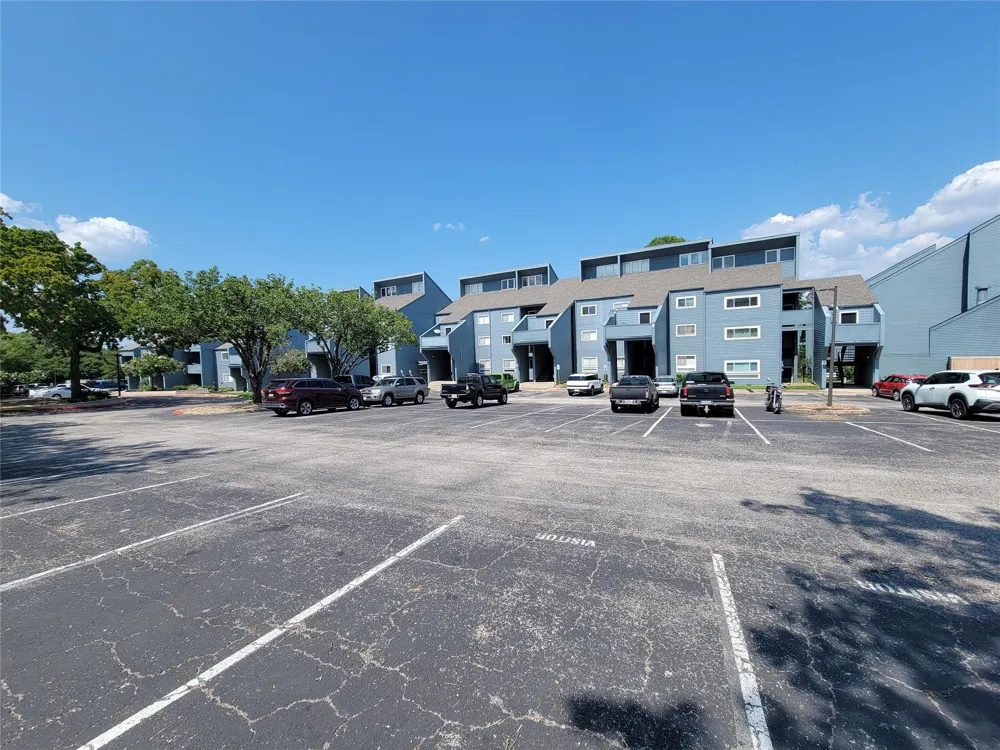 12500 Melville #B217 Montgomery, TX 77356