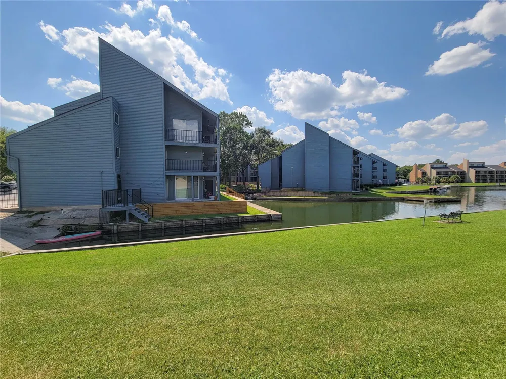 12500 Melville #B217 Montgomery, TX 77356