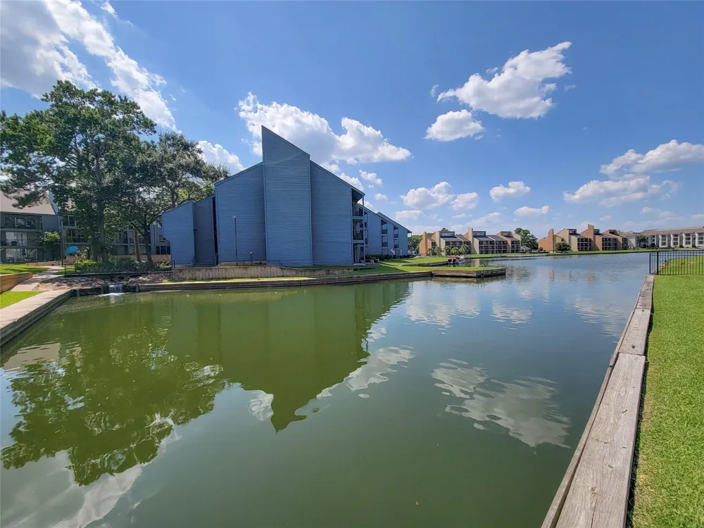 12500 Melville #B217 Montgomery, TX 77356