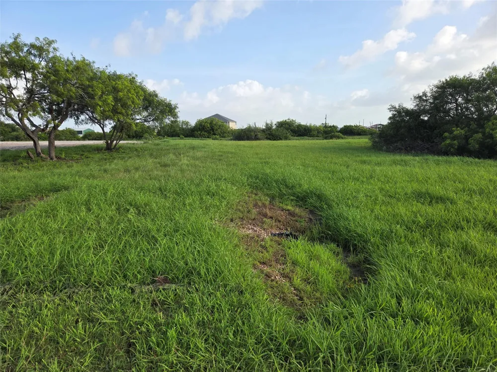 131 Lobster Lane Palacios, TX 77465
