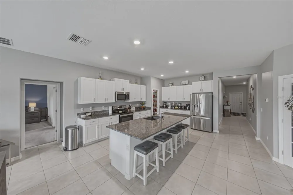 2922 FLYING BLACKBIRD ROAD Bartow, FL 33830