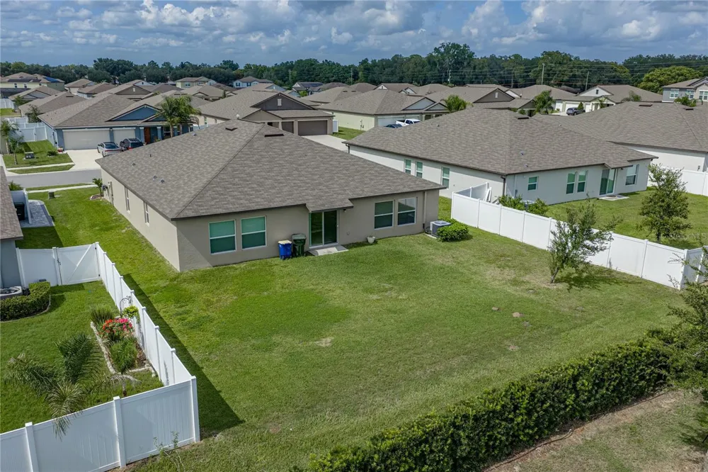 2922 FLYING BLACKBIRD ROAD Bartow, FL 33830