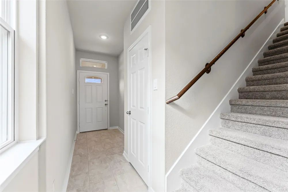 1376 Mixander Way La Porte, TX 77571