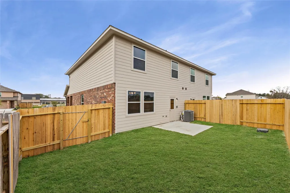 1376 Mixander Way La Porte, TX 77571