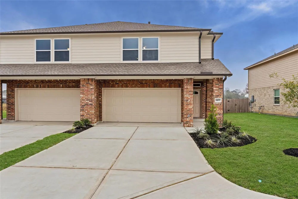1376 Mixander Way La Porte, TX 77571