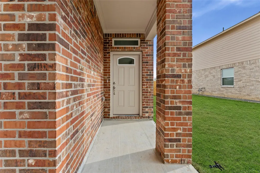 1376 Mixander Way La Porte, TX 77571