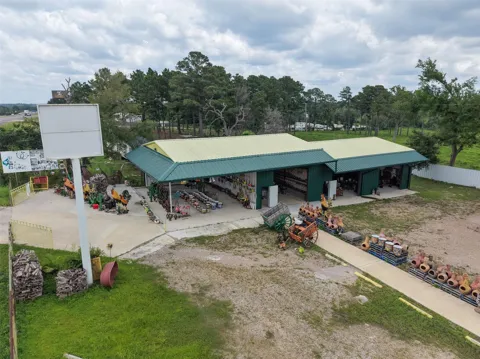 26962 Hwy 6