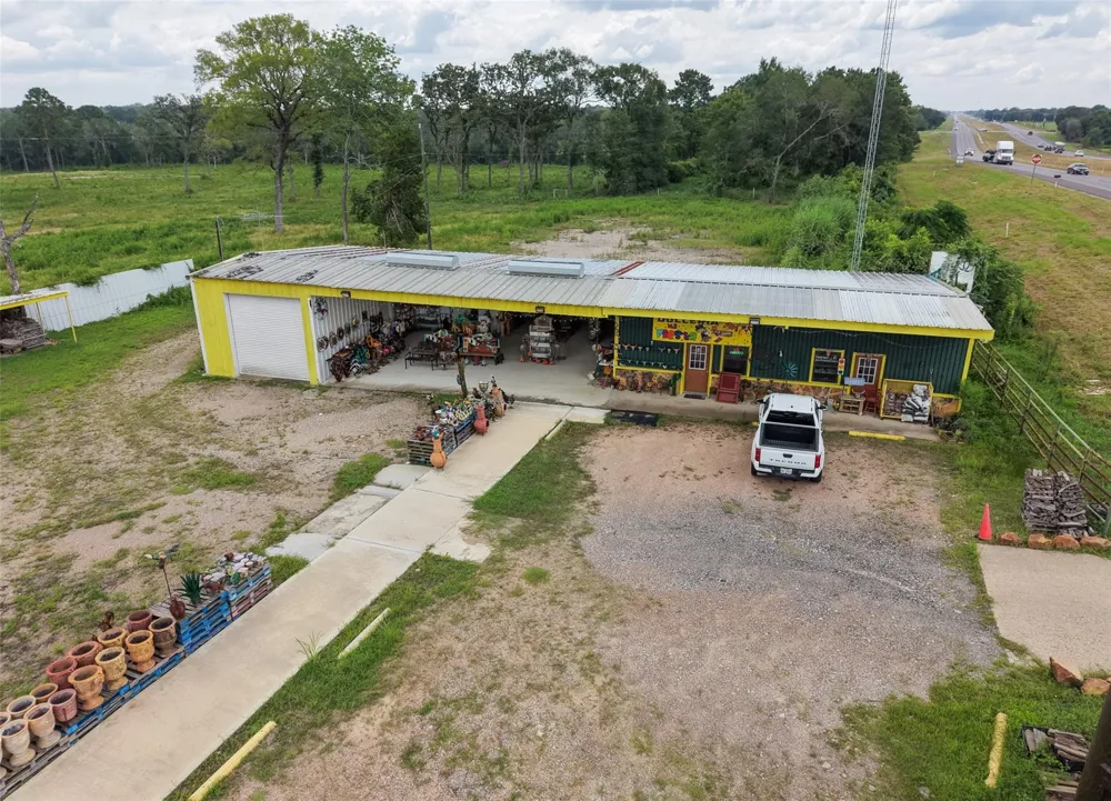 26962 Hwy 6 Hempstead, TX 77445
