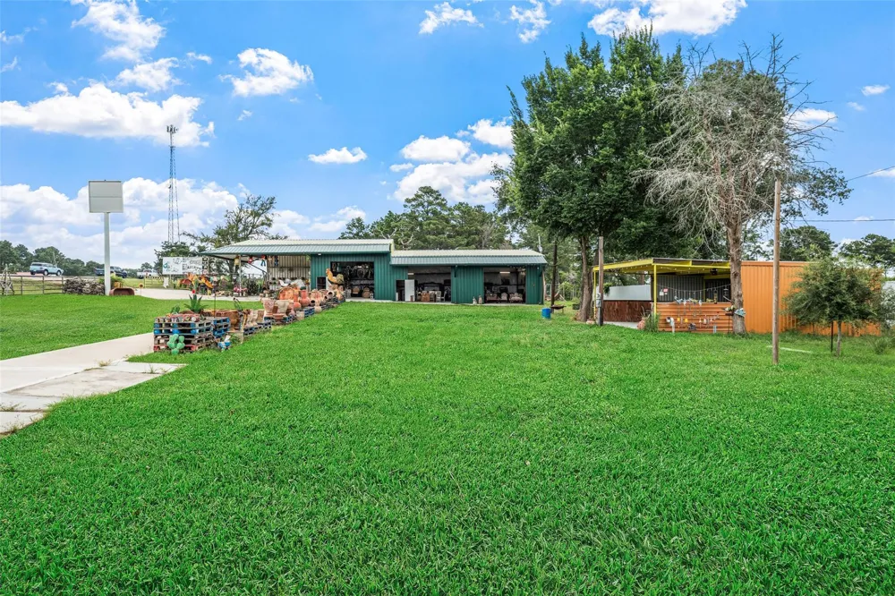 26962 Hwy 6 Hempstead, TX 77445