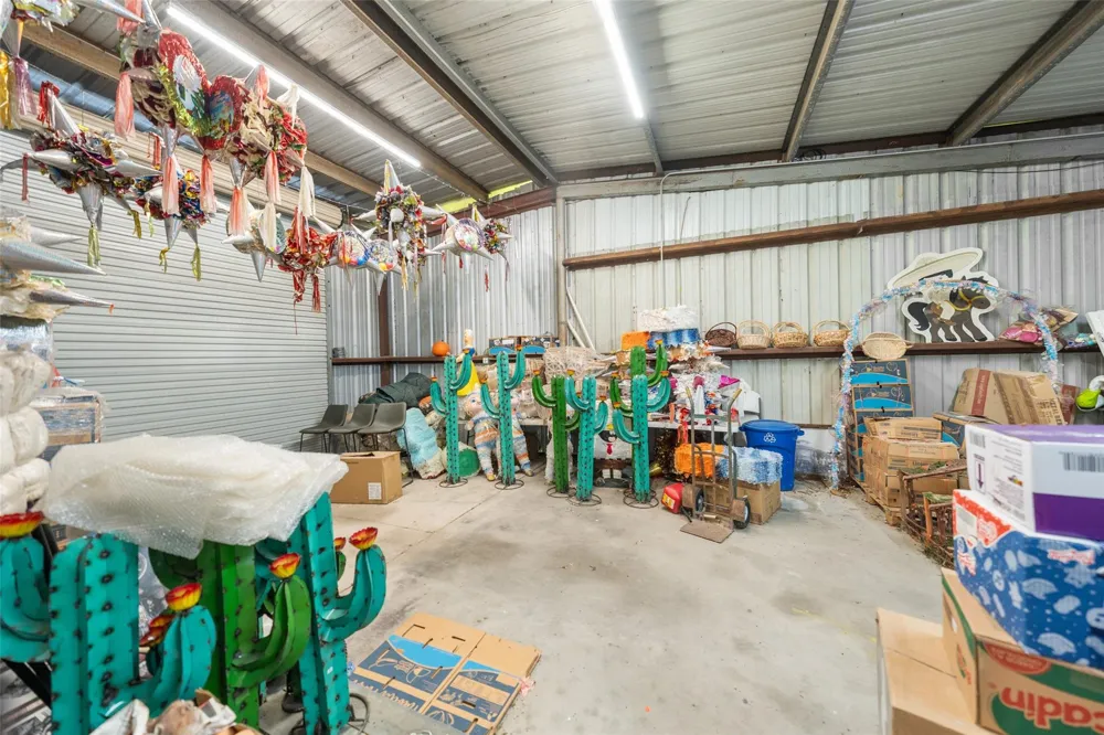 26962 Hwy 6 Hempstead, TX 77445