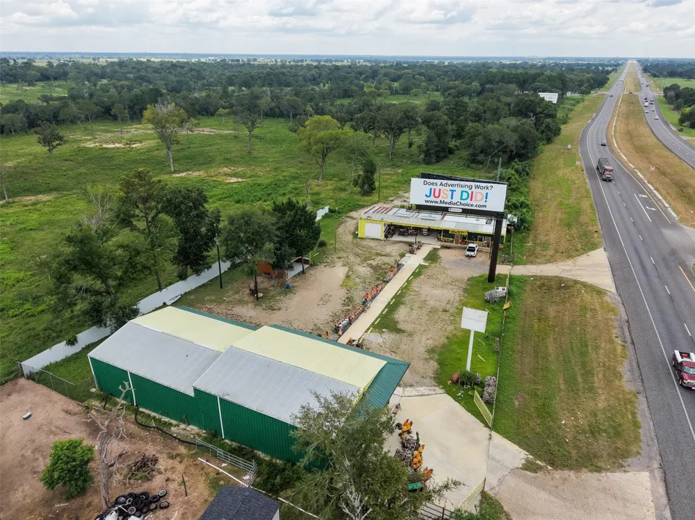 26962 Hwy 6 Hempstead, TX 77445