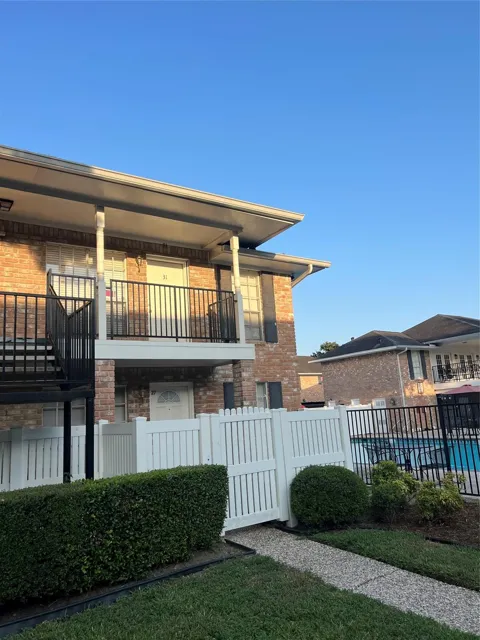 14333 Memorial Drive #31