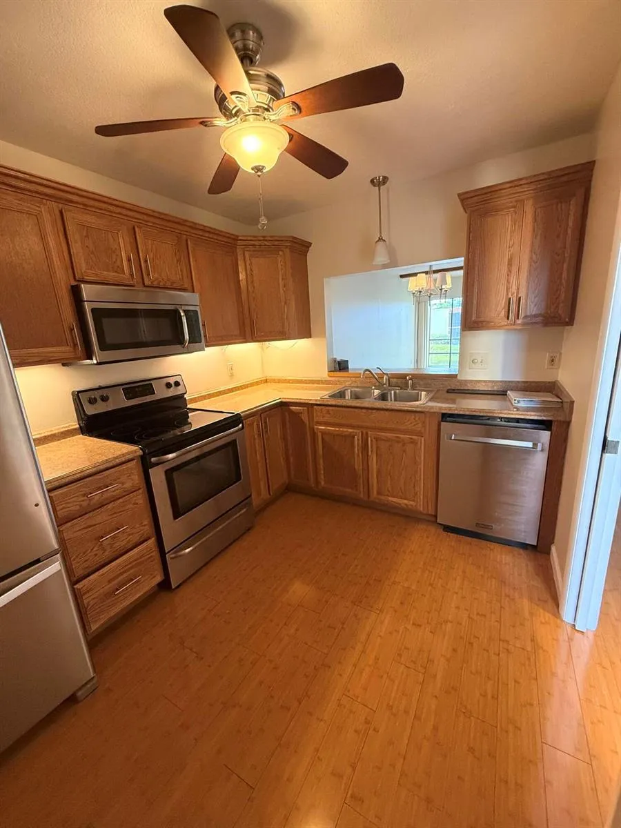 2050 Oleander Boulevard #6-202 Fort Pierce, FL 34950