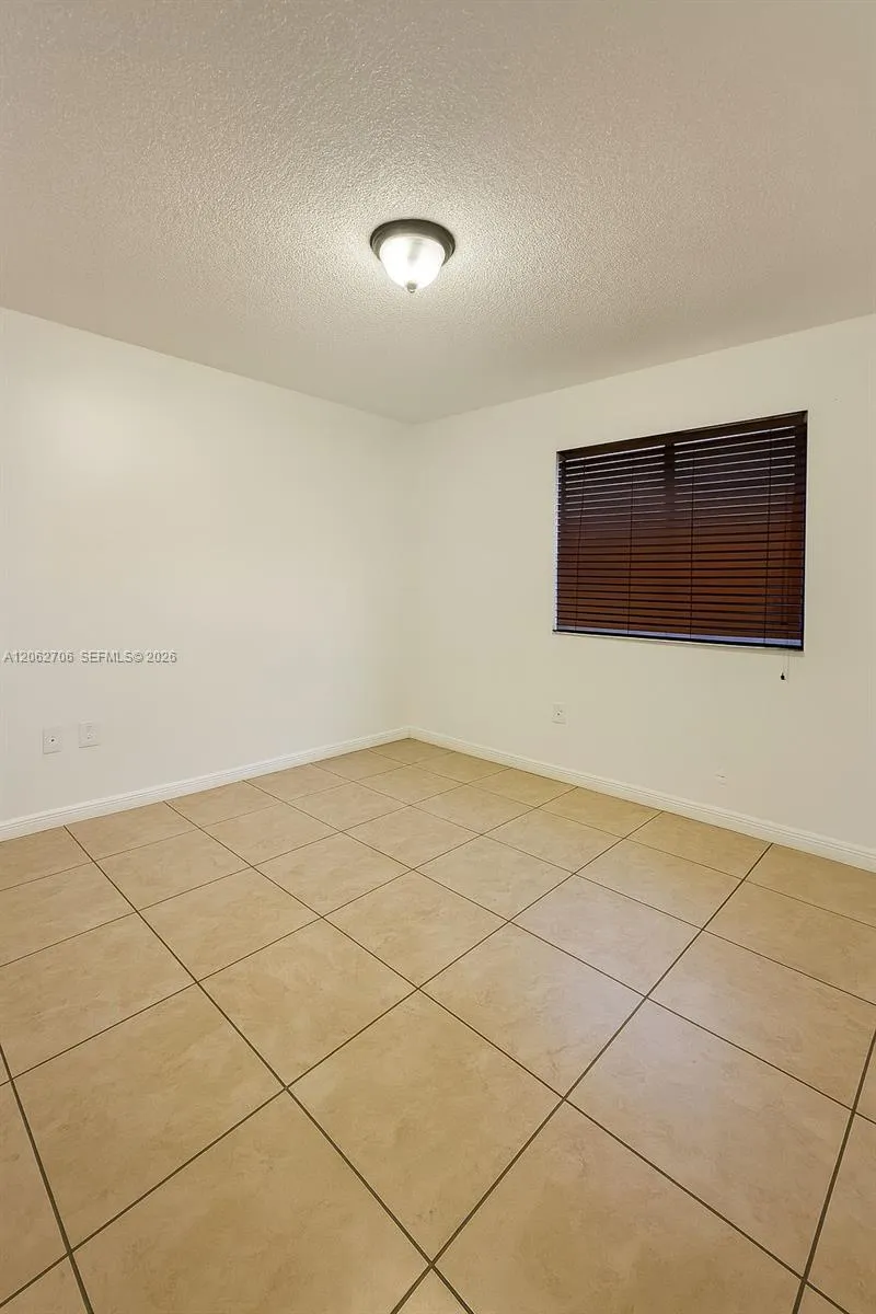 8170 NW 10th St #2 Miami, FL 33126