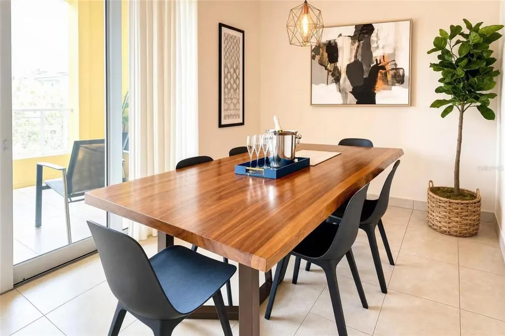 100 OCEAN DRIVE #131 Humacao, PR 00791